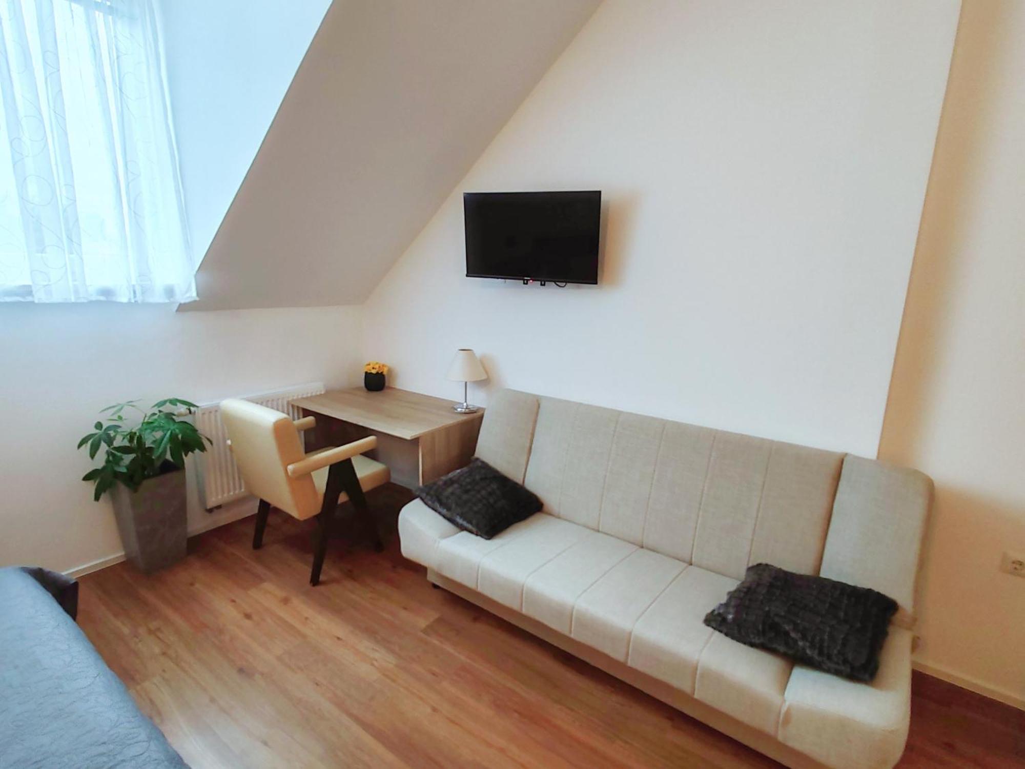 Lucky Center Ljubljana Apartment Luaran gambar