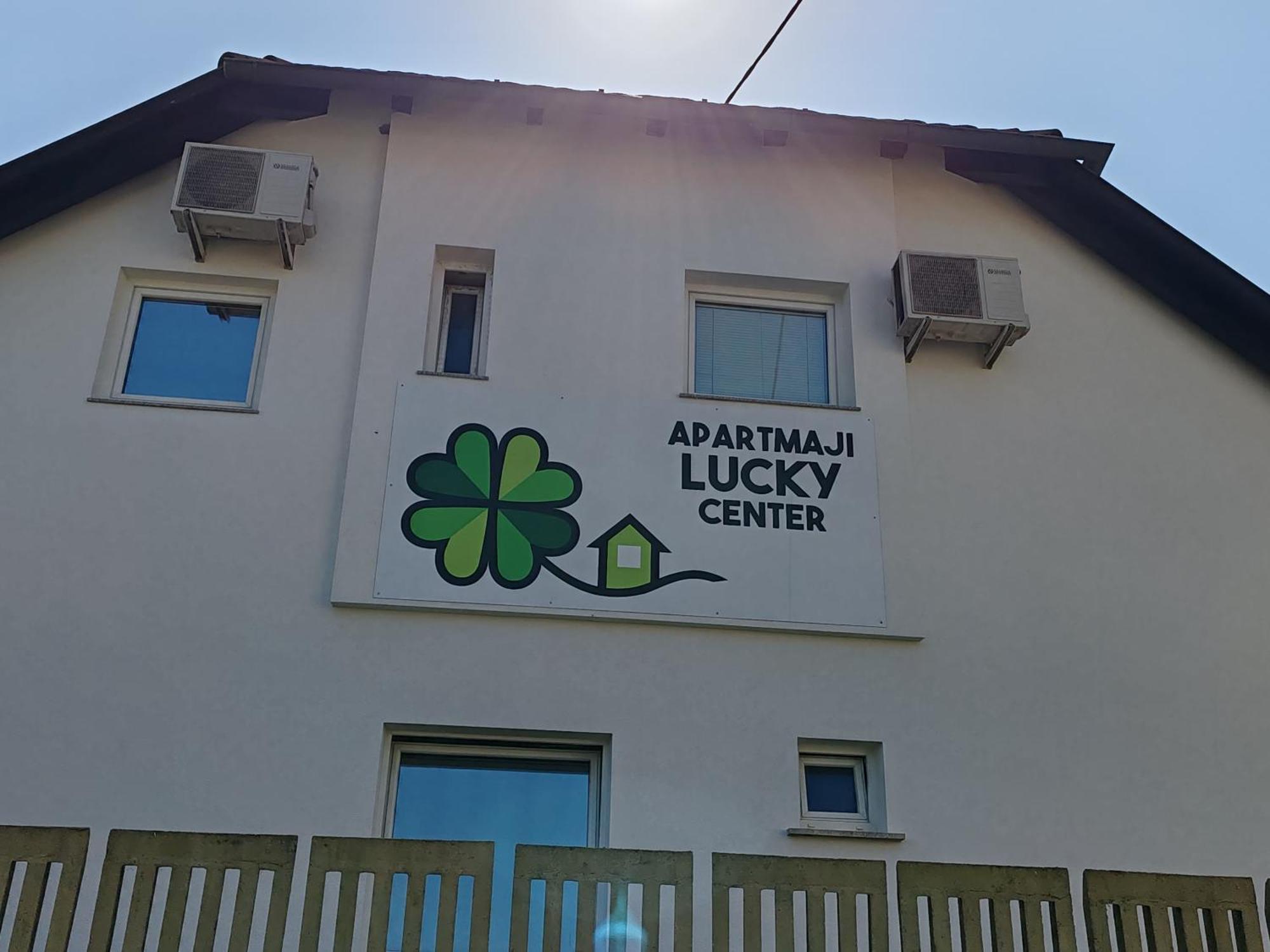Lucky Center Ljubljana Apartment Luaran gambar