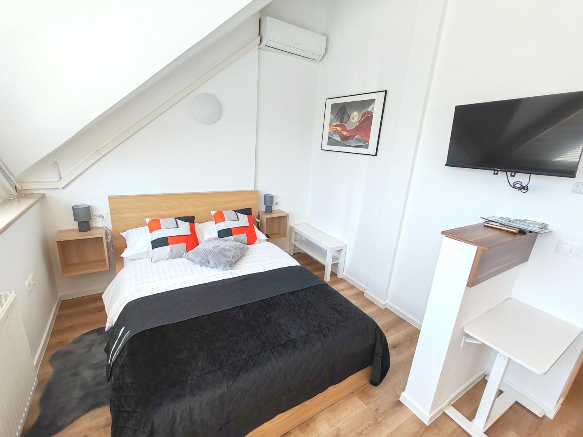Lucky Center Ljubljana Apartment Bilik gambar