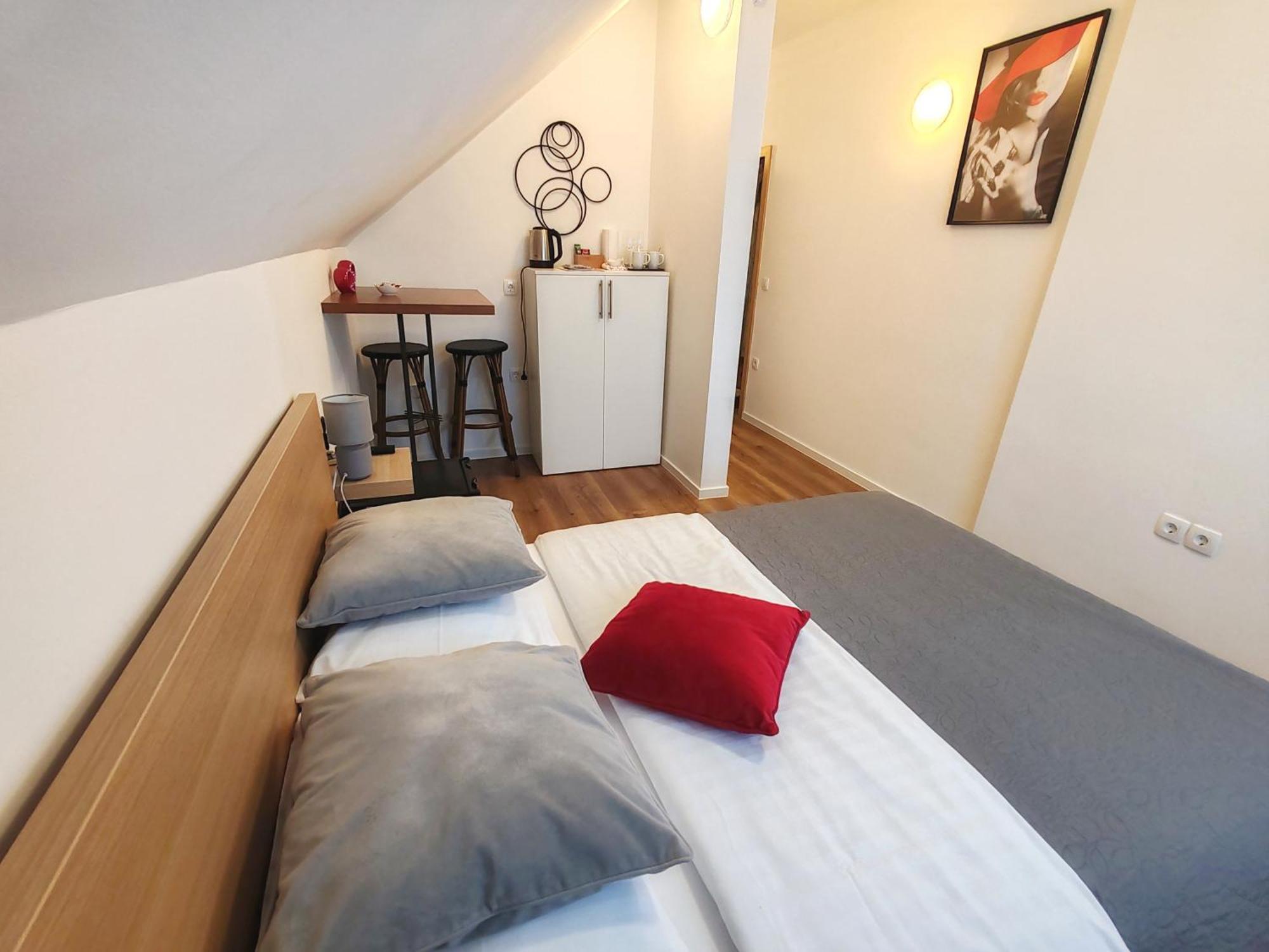 Lucky Center Ljubljana Apartment Bilik gambar